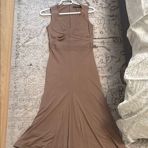 Elegant Brown Sleeveless Dress